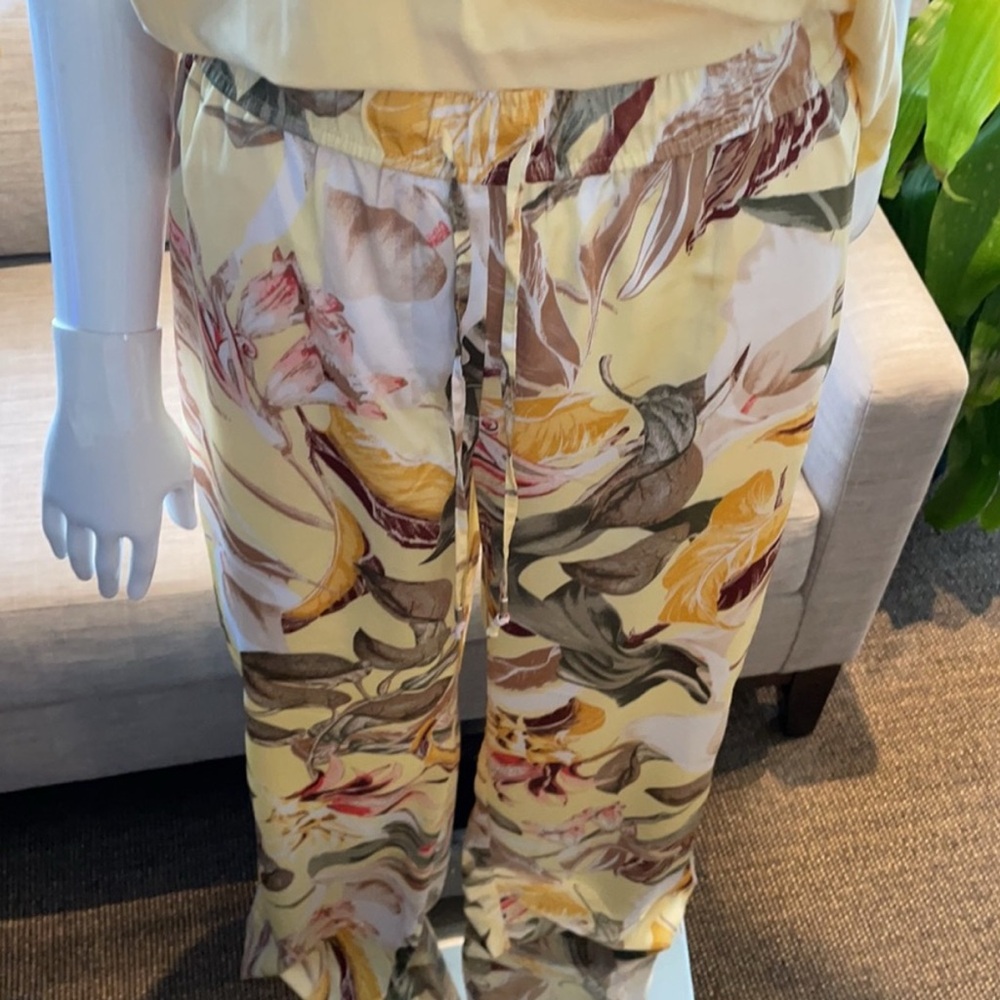 White House Black Market Yellow Floral Wide-Leg Pants